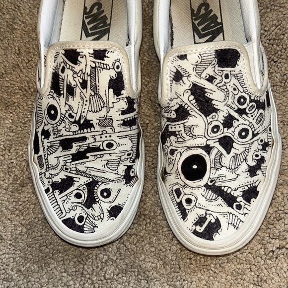 1 of a kind white and black slip on vans womens 6.5 men’s 5 drawn on art design - Picture 2 of 8